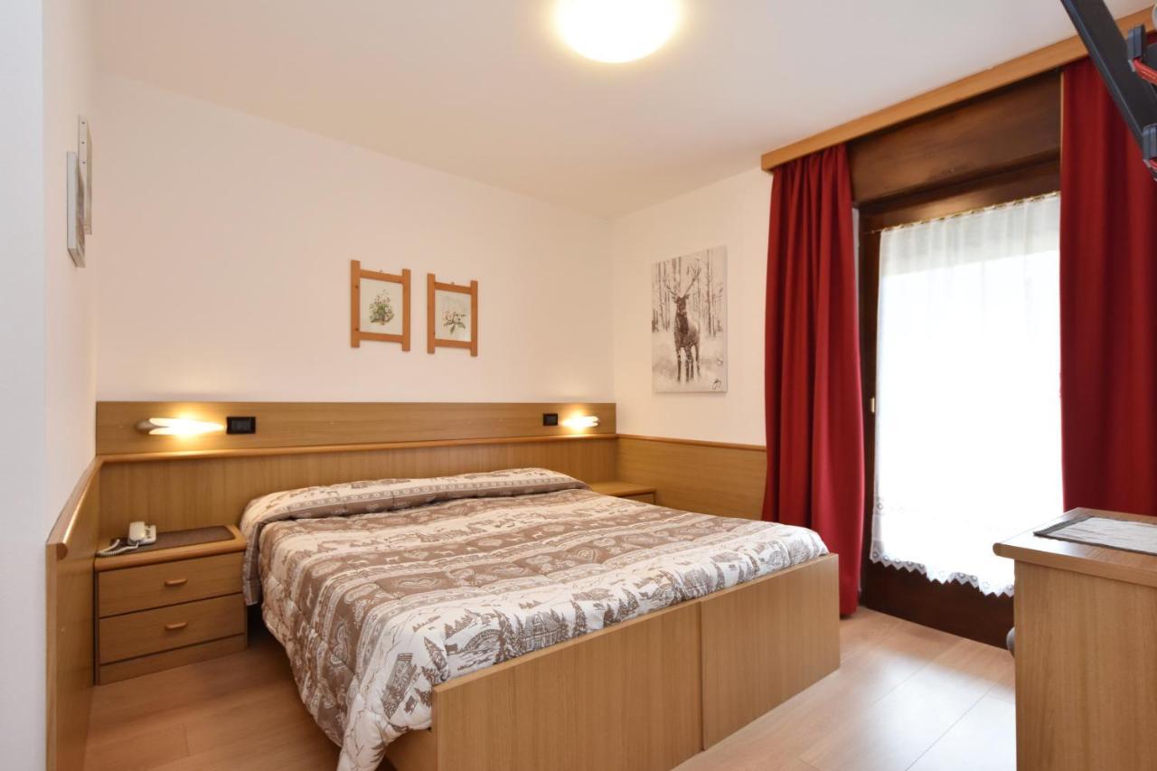 Albergo Venezia Passo Rolle Ngoại thất bức ảnh